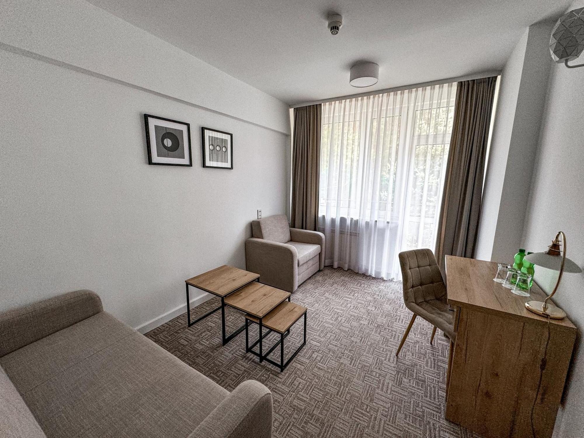 Hotel Echo Cedzyna Extérieur photo