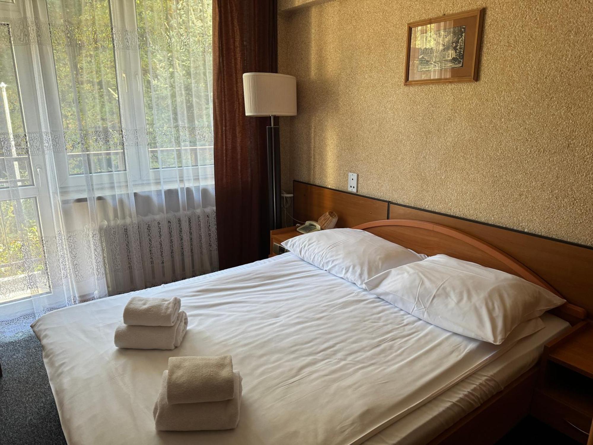 Hotel Echo Cedzyna Extérieur photo