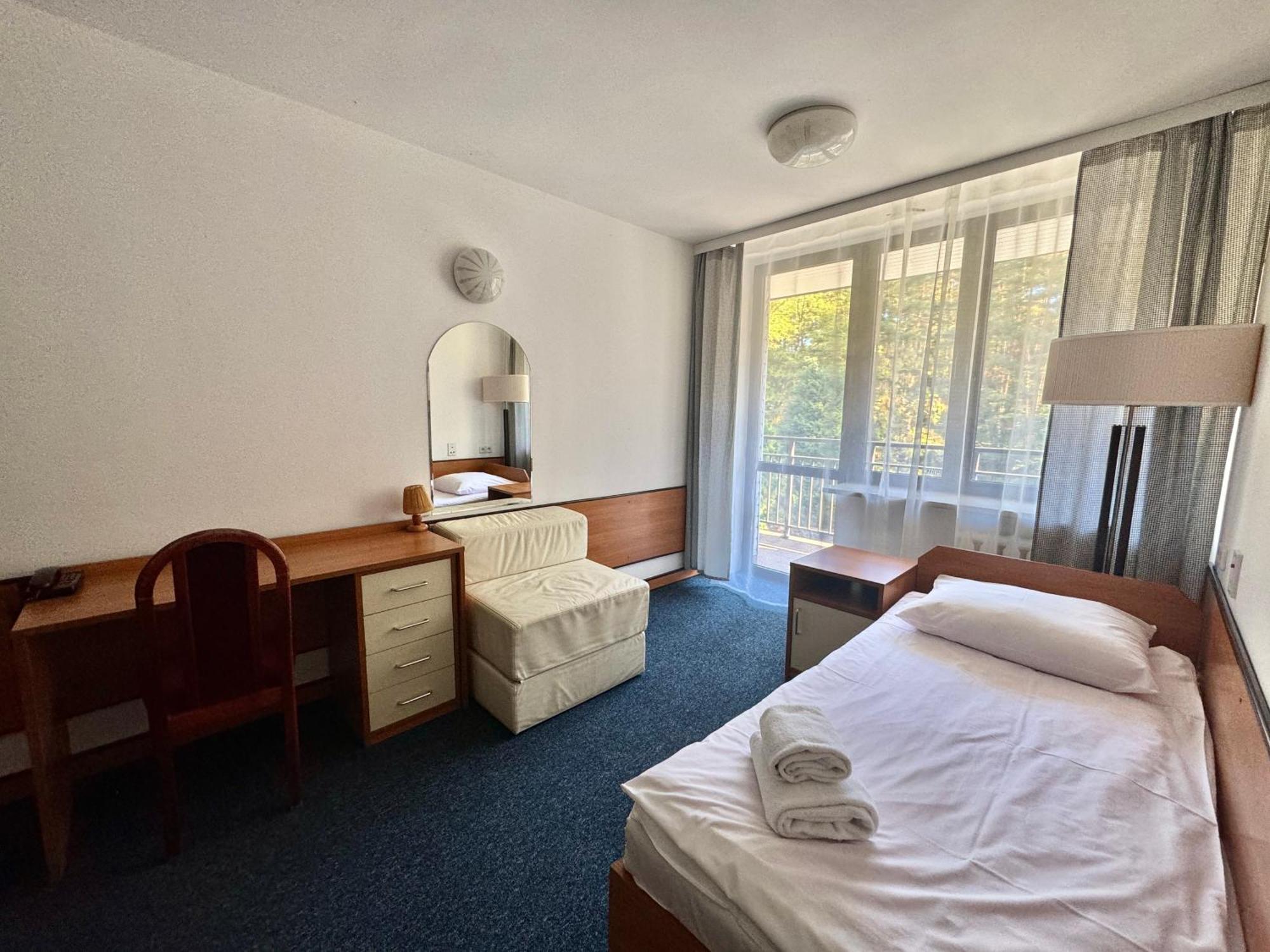 Hotel Echo Cedzyna Chambre photo